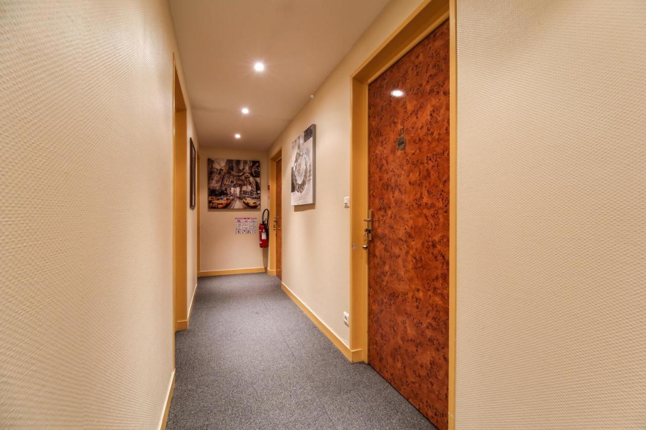 Montdidier Hotel Bagian luar foto